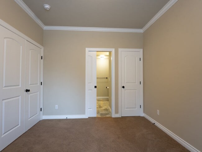 Building Photo - Beautiful Home in the Heart of University Place