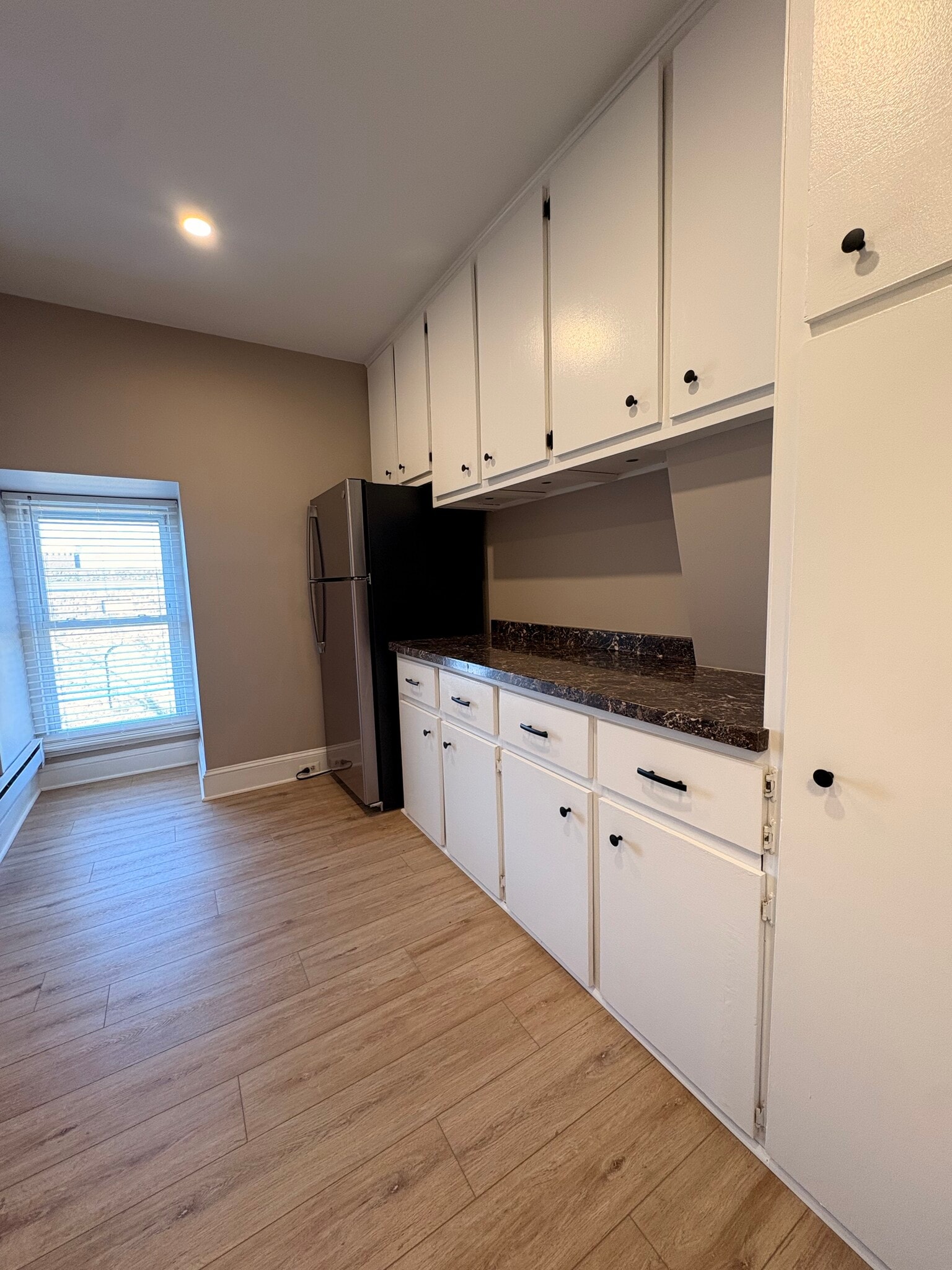 Building Photo - 61 Forest Ave