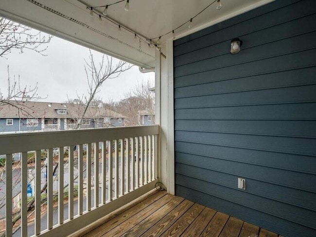 Building Photo - 424 Mather Green Ave