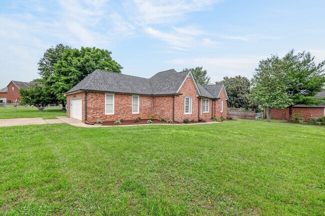 Building Photo - 1015 Brinkley Rd