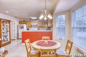 Building Photo - 622 S Oak St