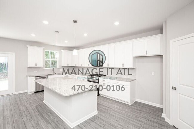 Building Photo - 4 Bedroom House in Hoschton over 3,700 sqft!