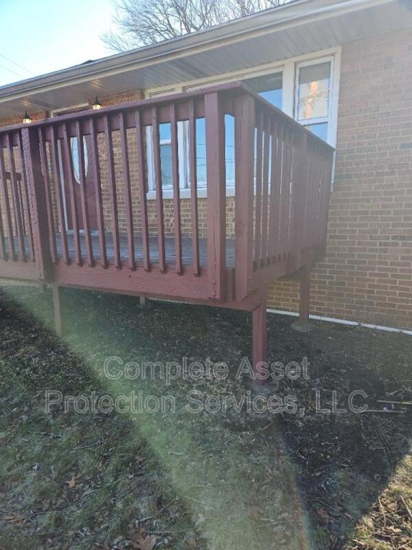 Building Photo - 3707 S Liverpool Rd