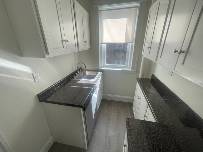 Building Photo - NO FEE Brand New Beautiful Split 2 bed with Stainless Kitchen, New Floors Sunny NICE ONE!  NO FEE
