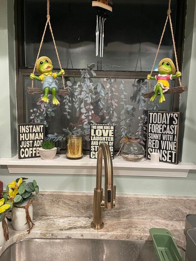 Building Photo - 4726 Hollis Rd