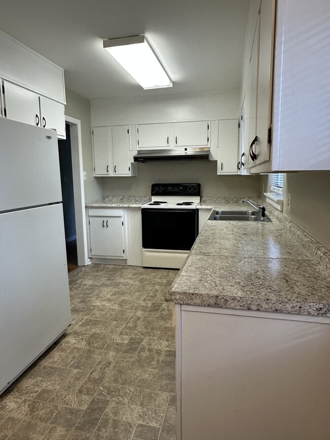 Building Photo - 356 Elizabeth Cir