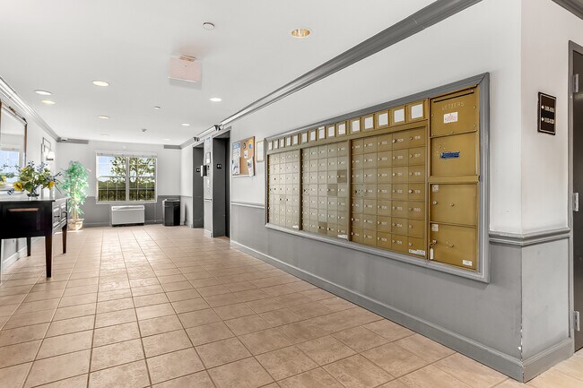 Building Photo - 970 Sidney Marcus Blvd NE