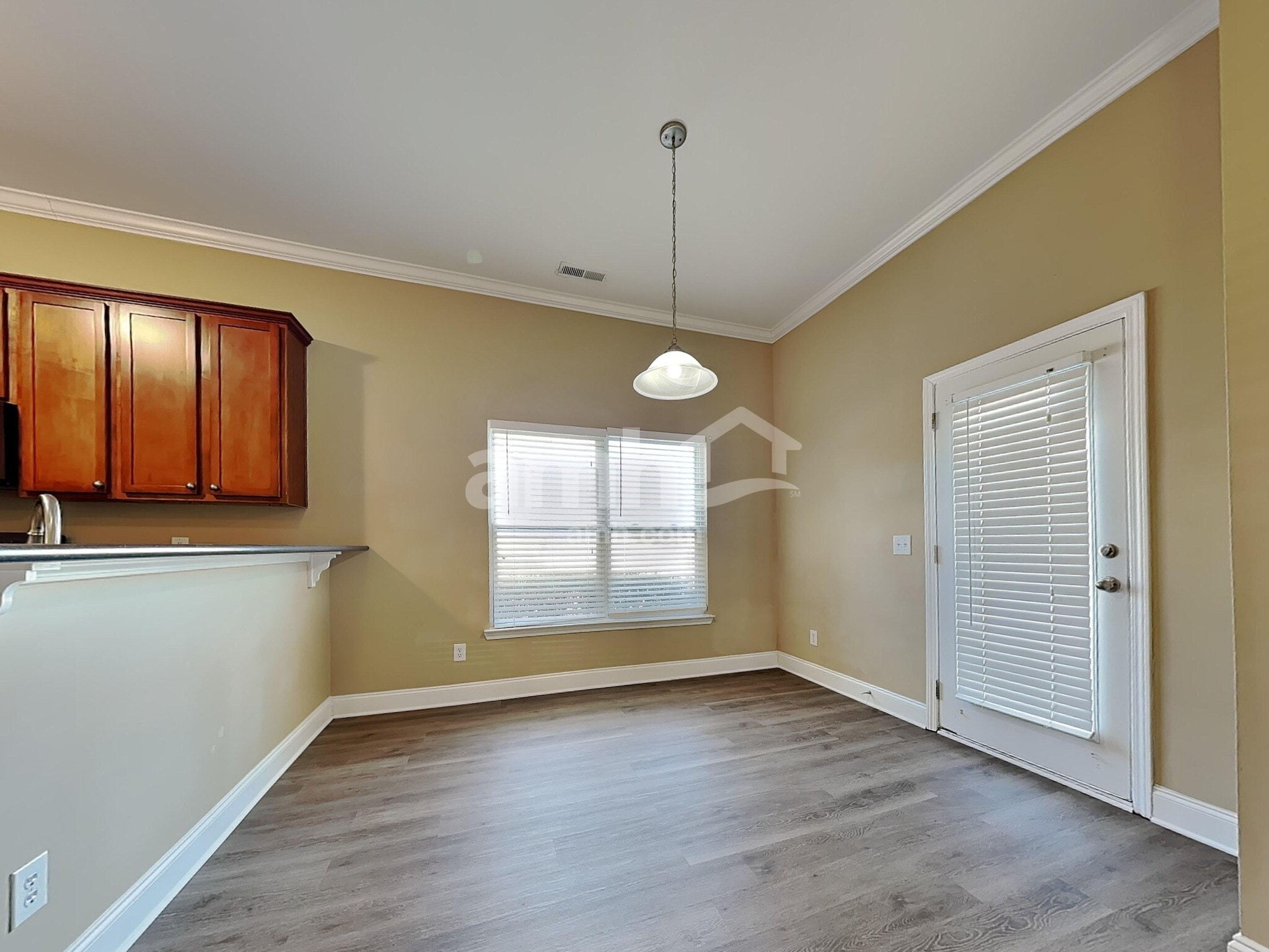 Building Photo - 65 Heritage Pky