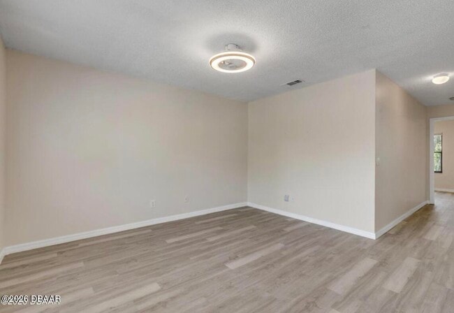 Building Photo - 1601 Big Tree Rd