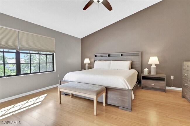 Building Photo - 800 Meadowland Dr