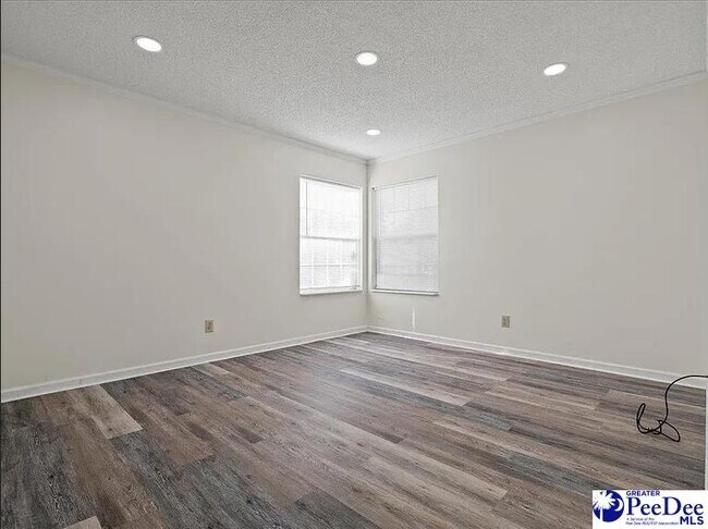 Building Photo - 701 Coventry Ln