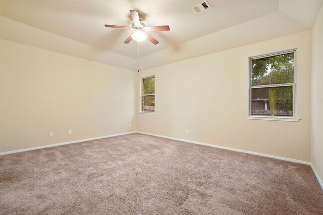 Building Photo - 115 Meadow Valley Dr
