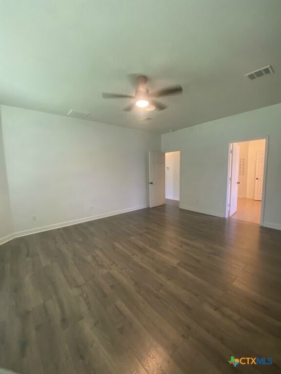 Building Photo - 7105 Golden Oak Ln