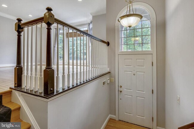 Building Photo - 10555 Tuckerman Heights Cir