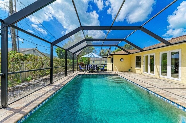 Building Photo - 1307 Primrose Rd