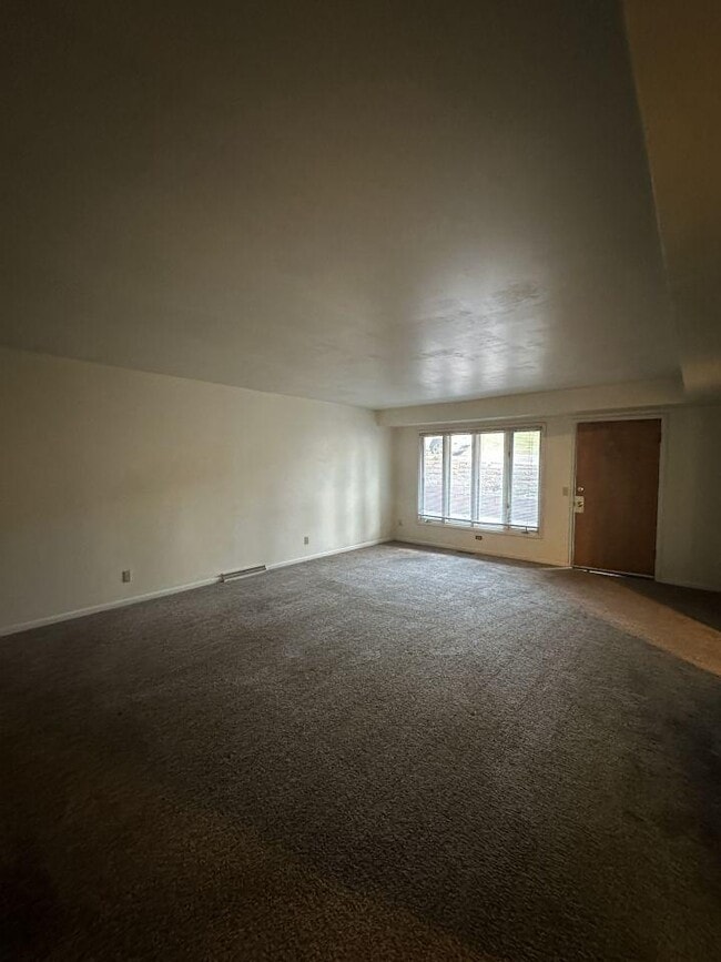 Building Photo - 2 bedroom in Billings MT 59102