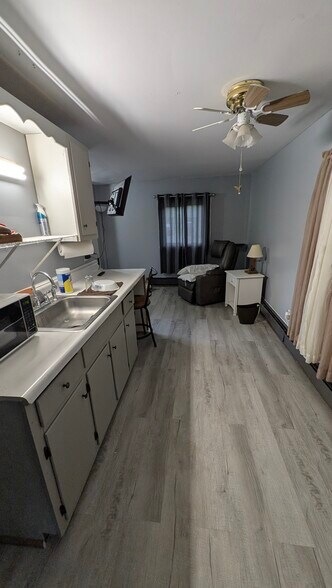 Building Photo - 3518 Dynes Ave