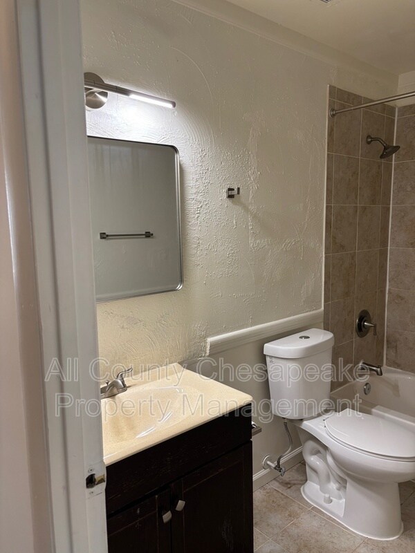 Building Photo - 1320 Harford Square Dr