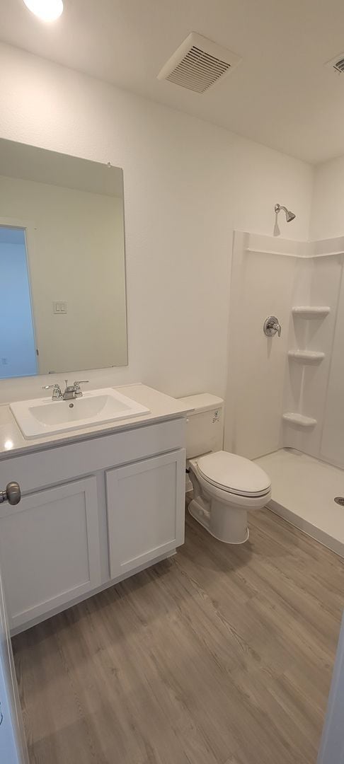 Building Photo - NEWLY BUILT 3 bedroom 2.5 Bath single fami...