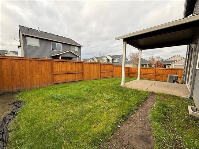 Building Photo - 1223 S 11th Pl