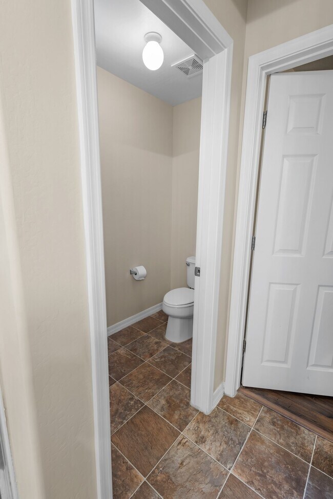 Building Photo - Buckeye Home