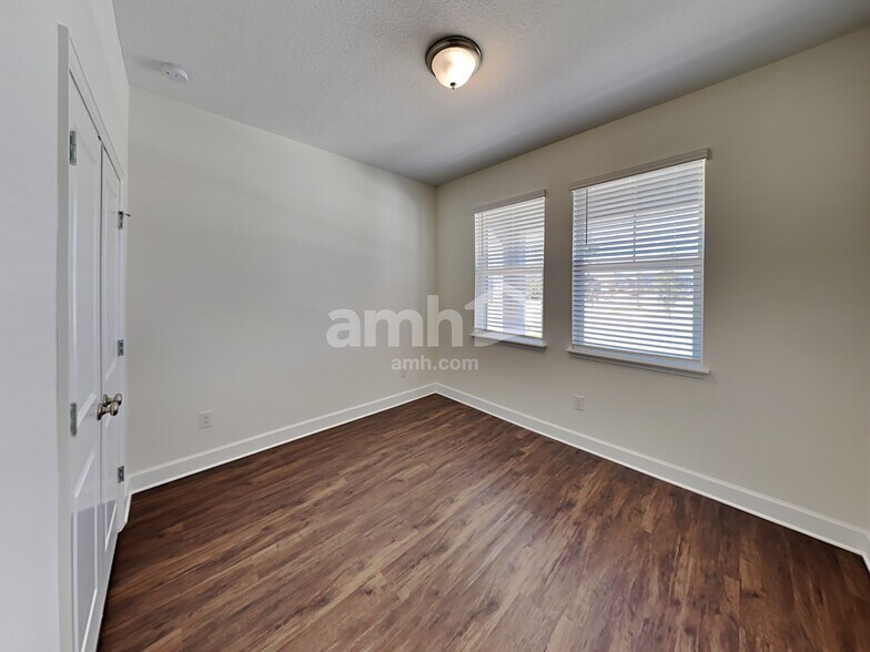 Building Photo - 3228 Bridge Haven Dr