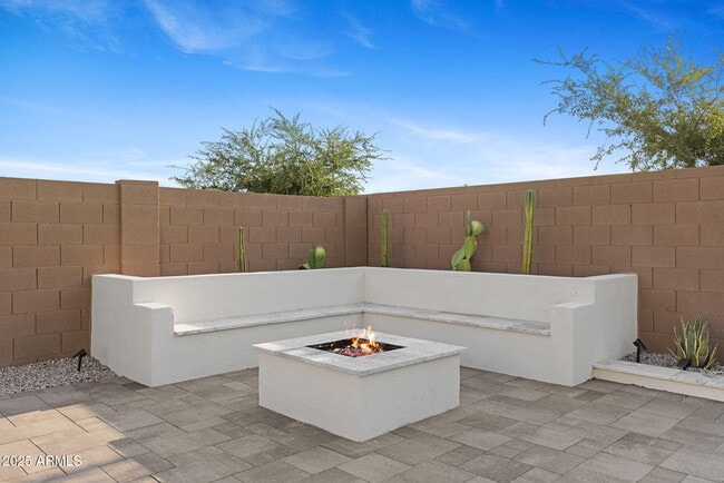 Building Photo - 11716 N 168th Dr