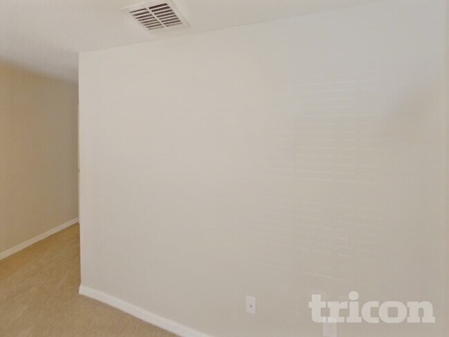 Building Photo - 10923 Rainbow Pyrite Dr