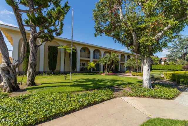 Building Photo - 630 W Huntington Dr
