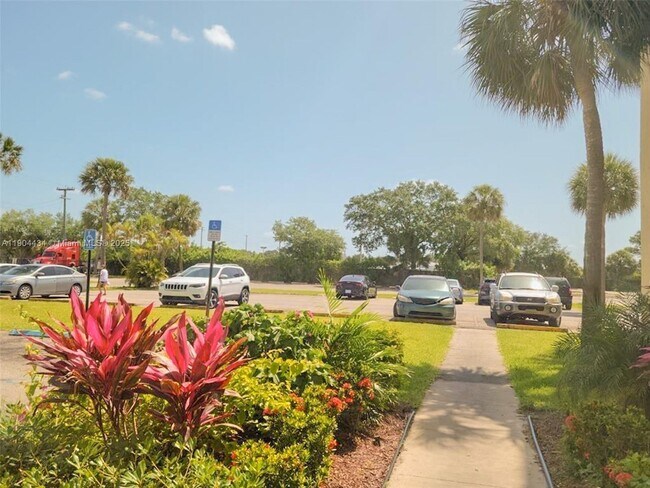 Building Photo - 3610 NW 21st St