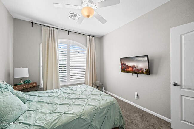 Building Photo - 3117 S Signal Butte Rd