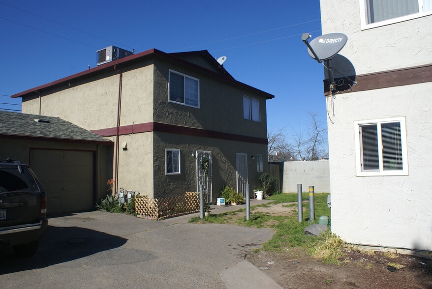 Building Photo - 3561 Merced Ave