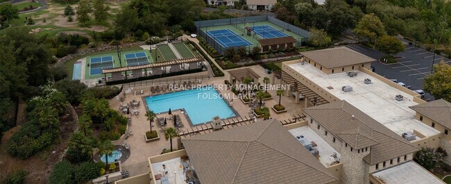 Building Photo - 55+ Active Adult Gated Community | 2 Bed / 2 Bath | Four Seasons - El Dorado Hills