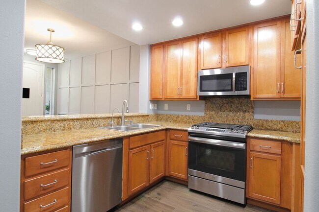 Building Photo - 28562 Herrera St