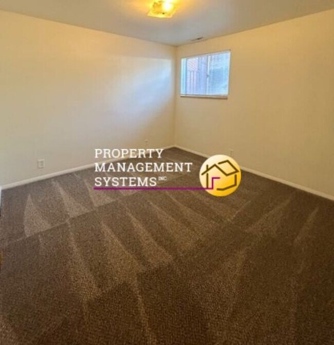 Building Photo - 2 Bedroom Sugarhouse Condo