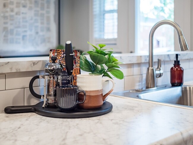 Building Photo - Bexley Plaza