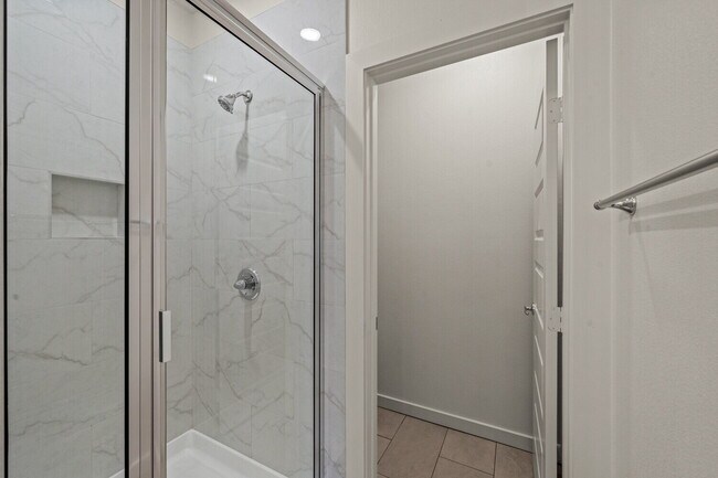 Building Photo - Brand new townhomes in Frenship East!