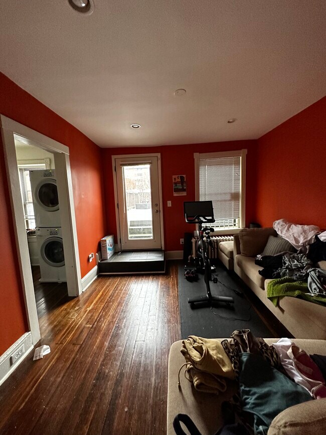 Building Photo - 1830 Swann St NW