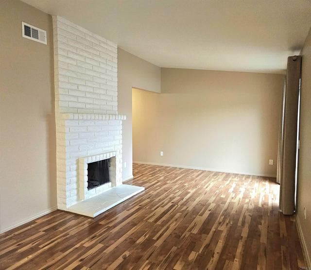 Building Photo - 1505 Surrey Ct