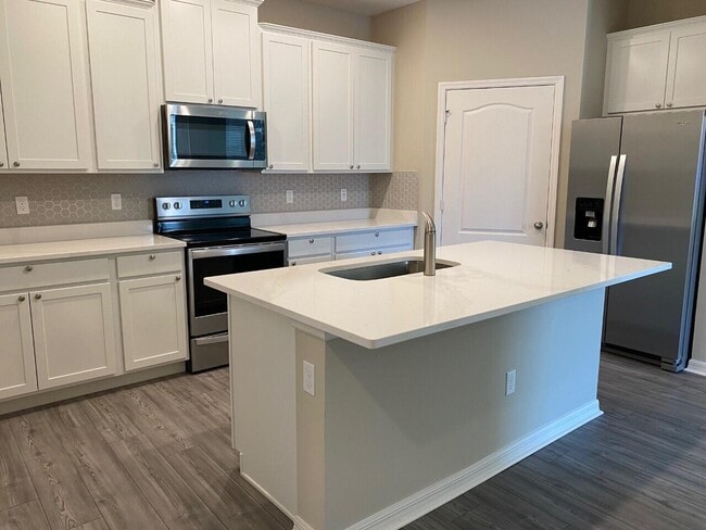 Building Photo - 1638 Merriment Way