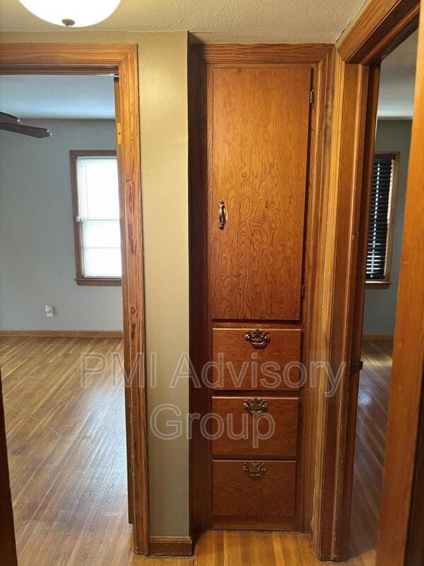 Building Photo - 1808 S Faulders Ln