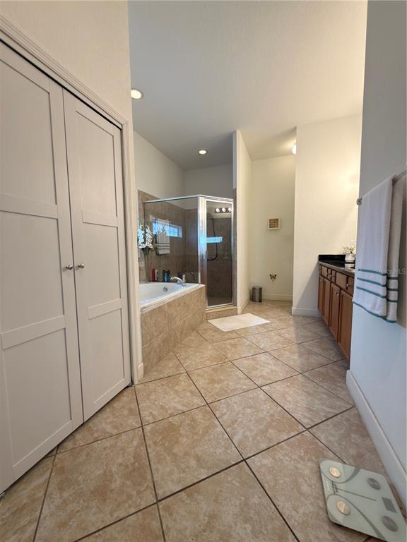 Building Photo - 4086 Dinner Lake Way