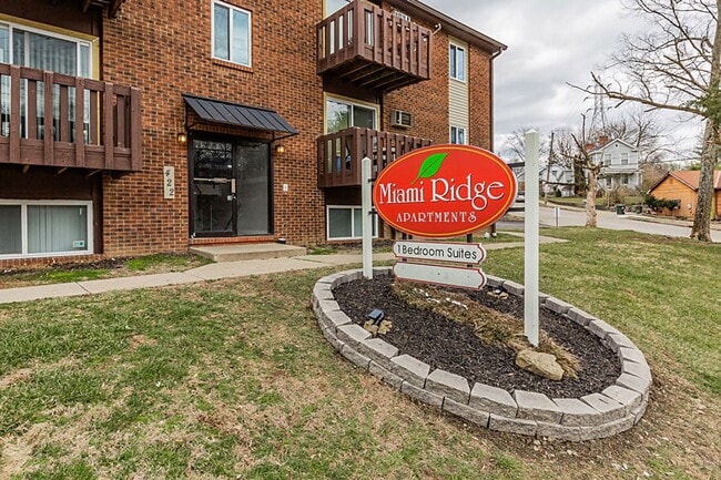 Interior Photo - Cleves Properties