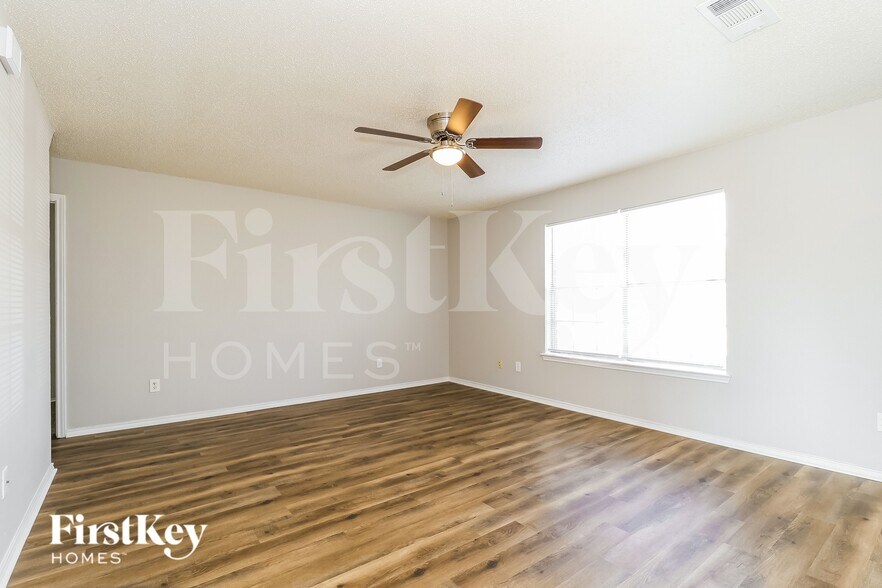 Building Photo - 10248 Budtime Ln