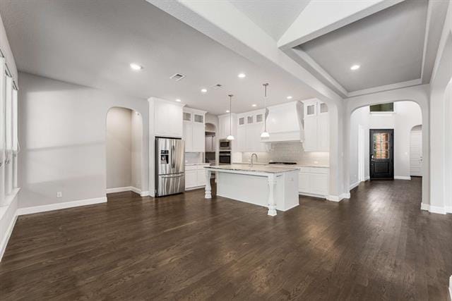 Building Photo - 2605 Greenlawn Dr