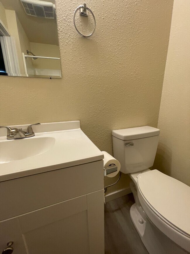 Building Photo - 281 17th Ave