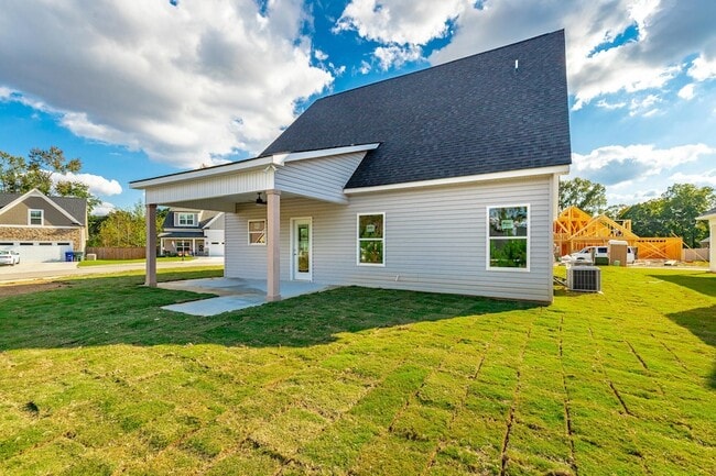 Building Photo - 5085 Oop Rd