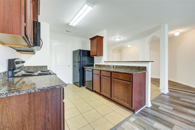 Building Photo - 8839 Hazel Rose Sky Dr