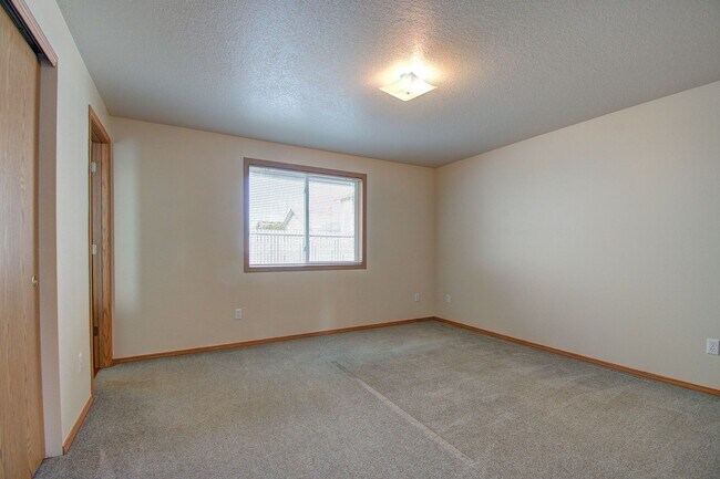 Building Photo - 192nd Area Single Level Home