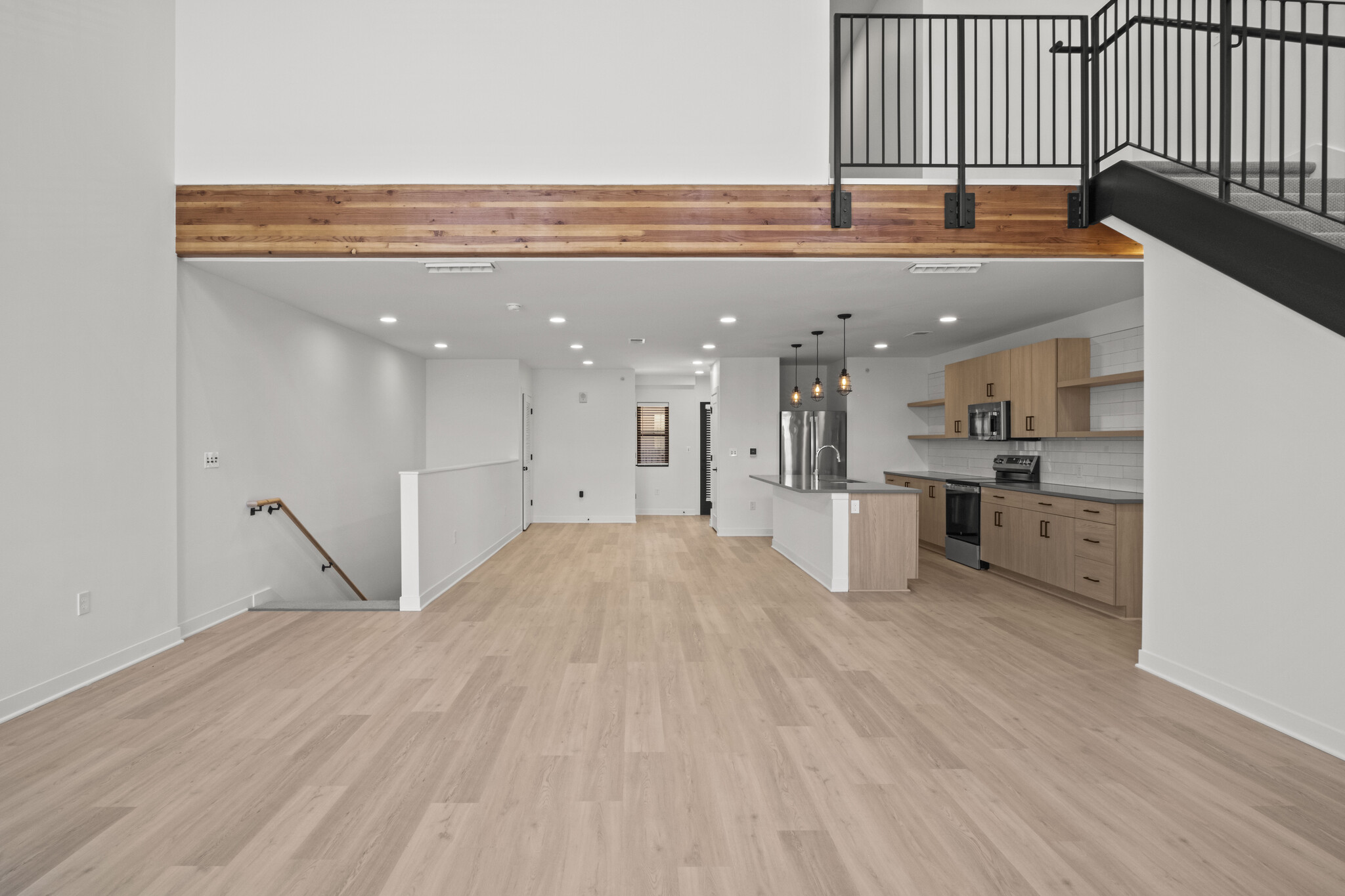 Building Photo - 3009 N Oak Trafficway